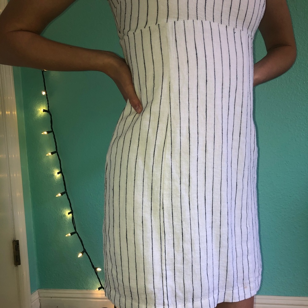 Casual Summer Dress - Picture 3 of 3